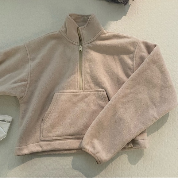 Aritzia Sweaters - TNA POLAR QUARTER FLEECE